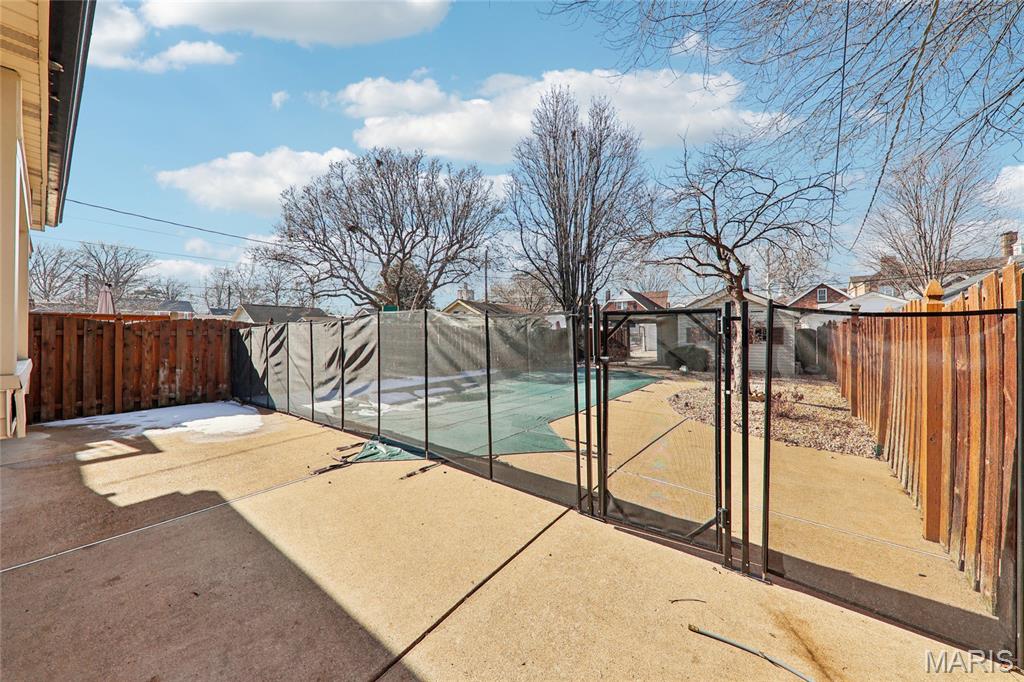 West Holly Hills - Residential