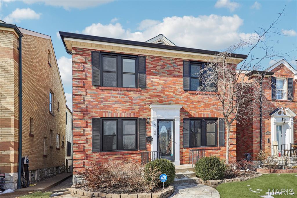 West Holly Hills - Residential