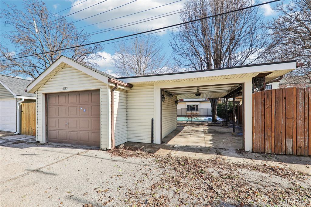 West Holly Hills - Residential