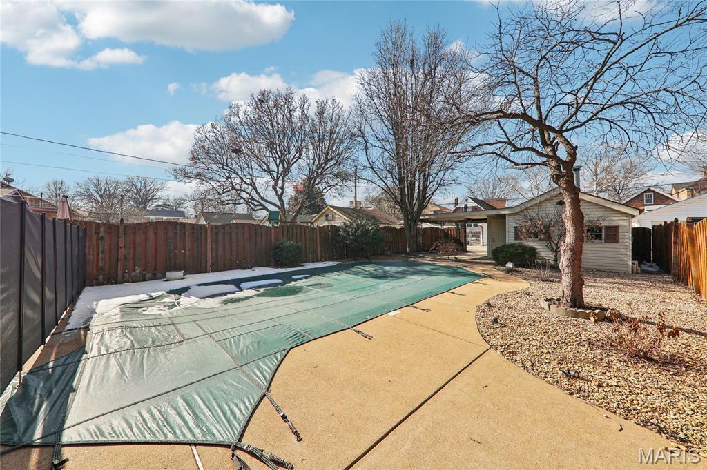 West Holly Hills - Residential