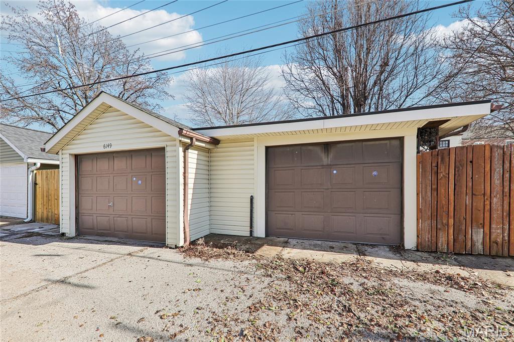 West Holly Hills - Residential