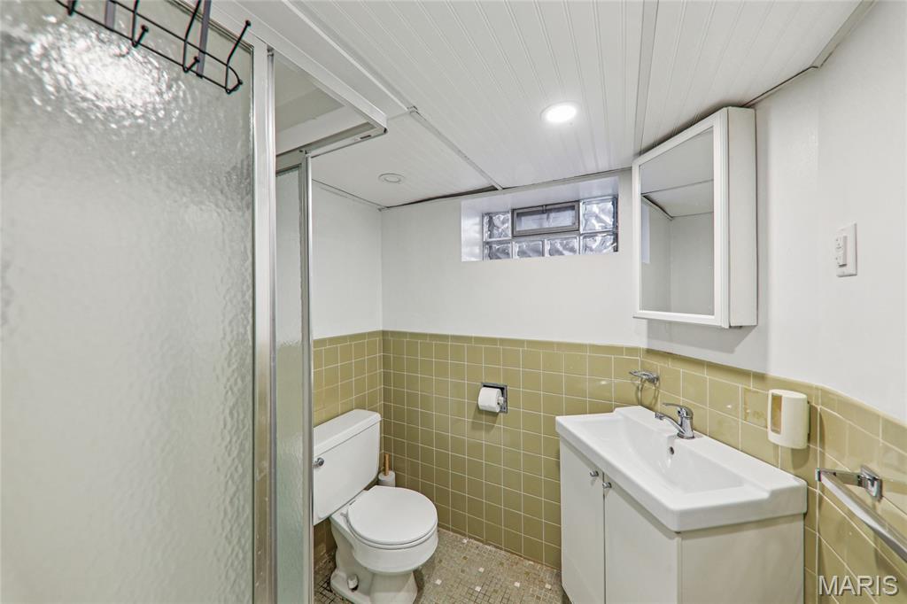 West Holly Hills - Residential