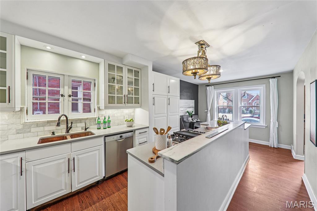 West Holly Hills - Residential