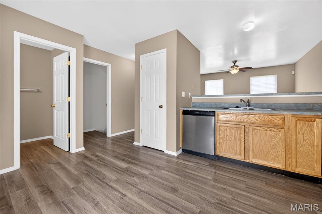 Brownstone Village At Thornbury #1 - Residential