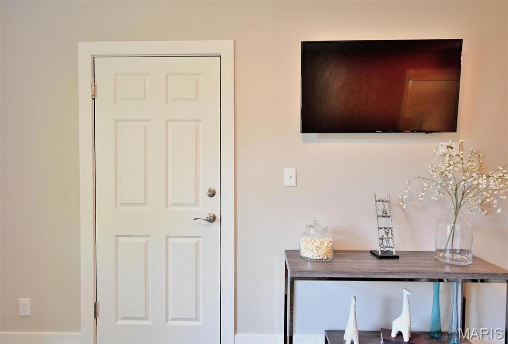 6625 Alamo - Residential Lease