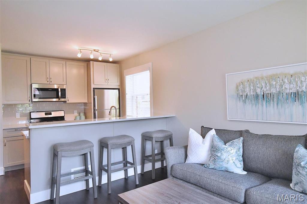 6625 Alamo - Residential Lease