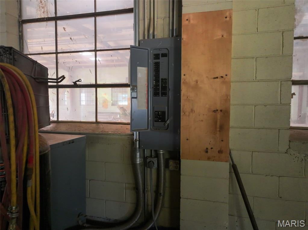 n/a - Commercial Sale