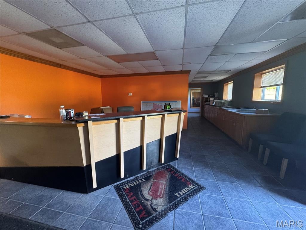 n/a - Commercial Sale