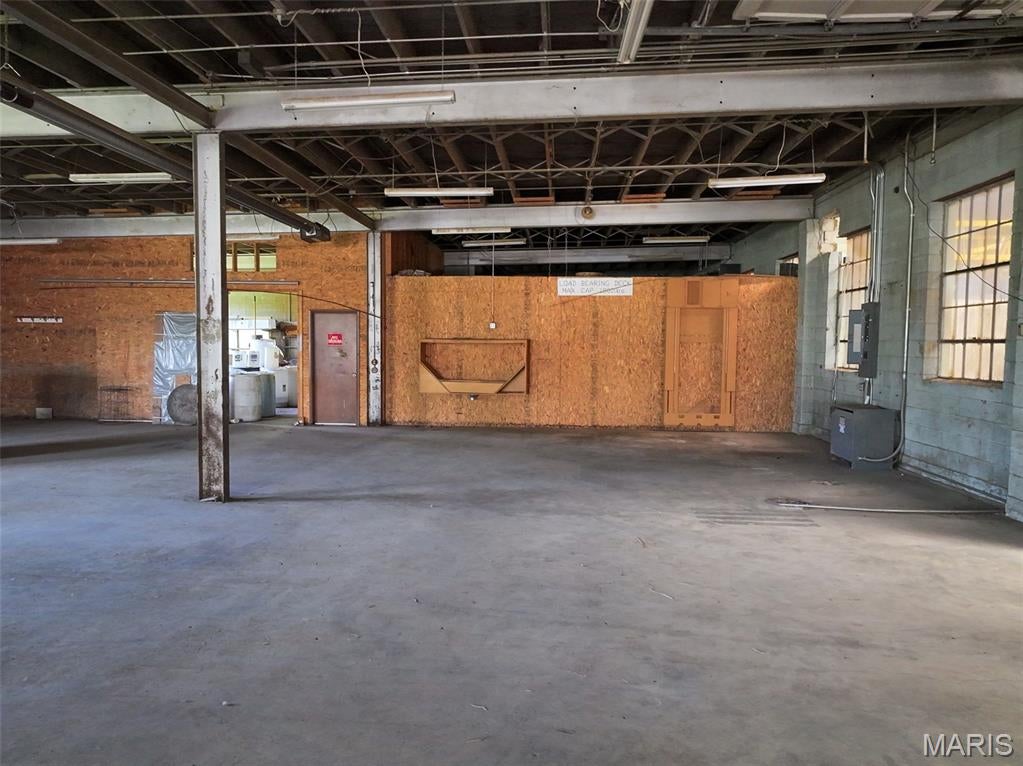 n/a - Commercial Sale