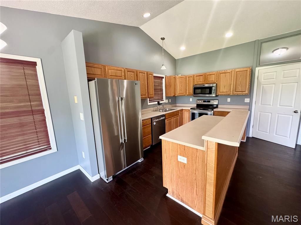 Steelecrest Country Estate Second Add - Residential Lease