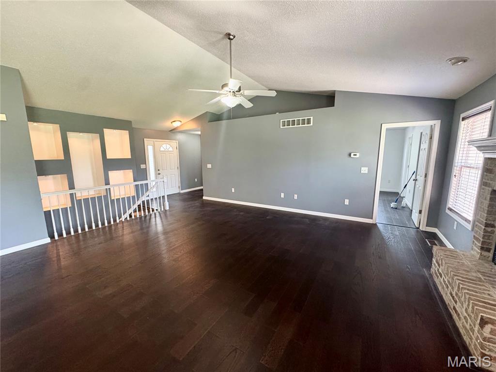 Steelecrest Country Estate Second Add - Residential Lease