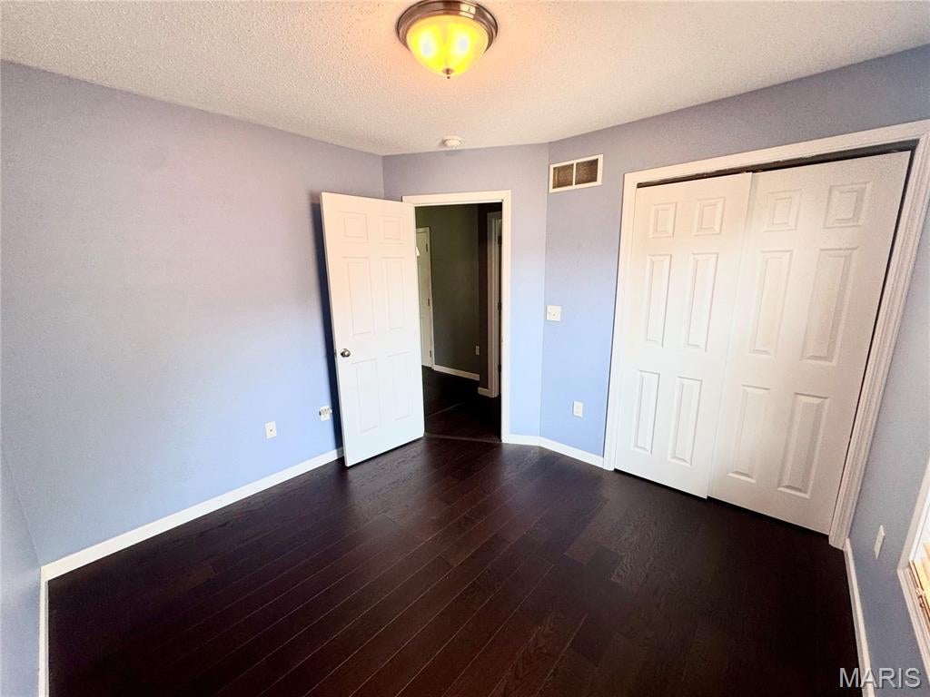 Steelecrest Country Estate Second Add - Residential Lease