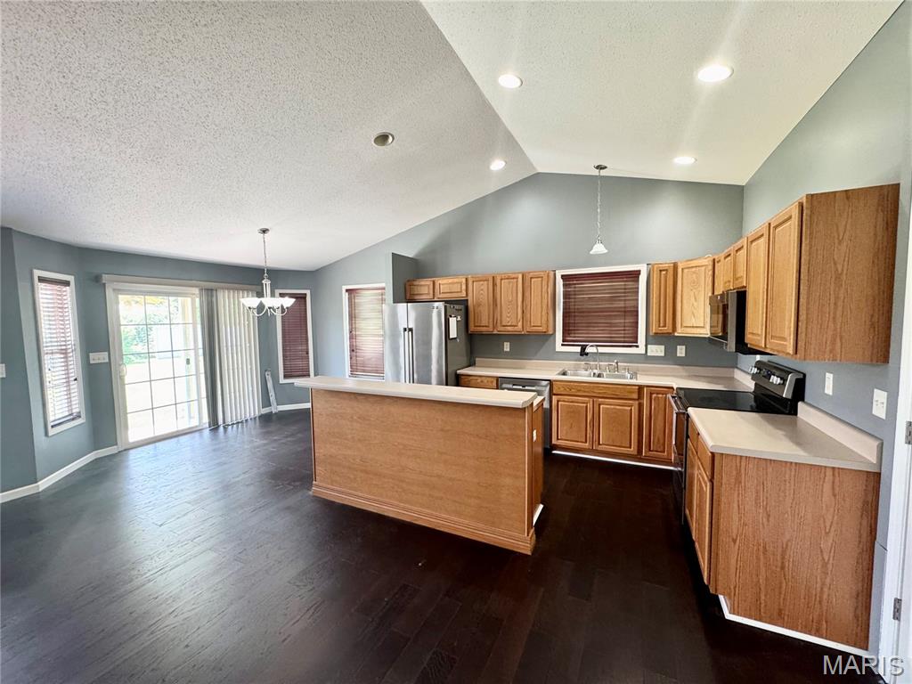 Steelecrest Country Estate Second Add - Residential Lease