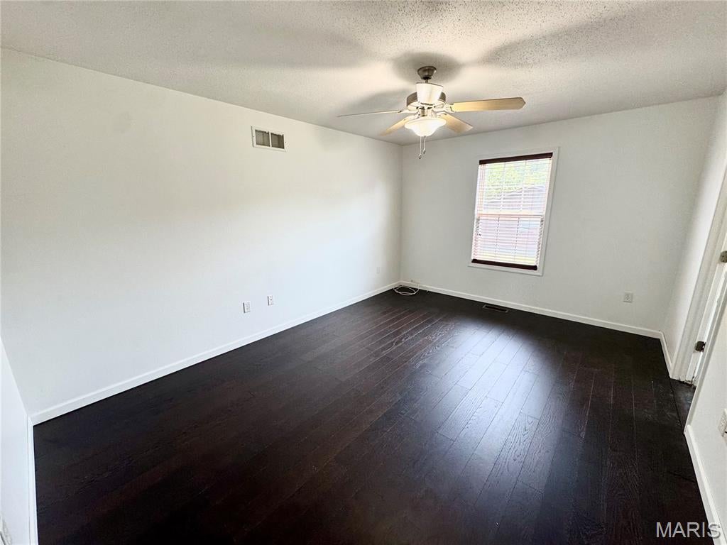 Steelecrest Country Estate Second Add - Residential Lease