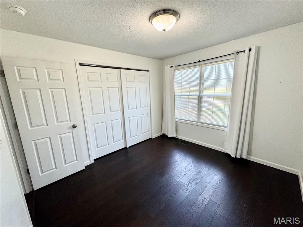 Steelecrest Country Estate Second Add - Residential Lease
