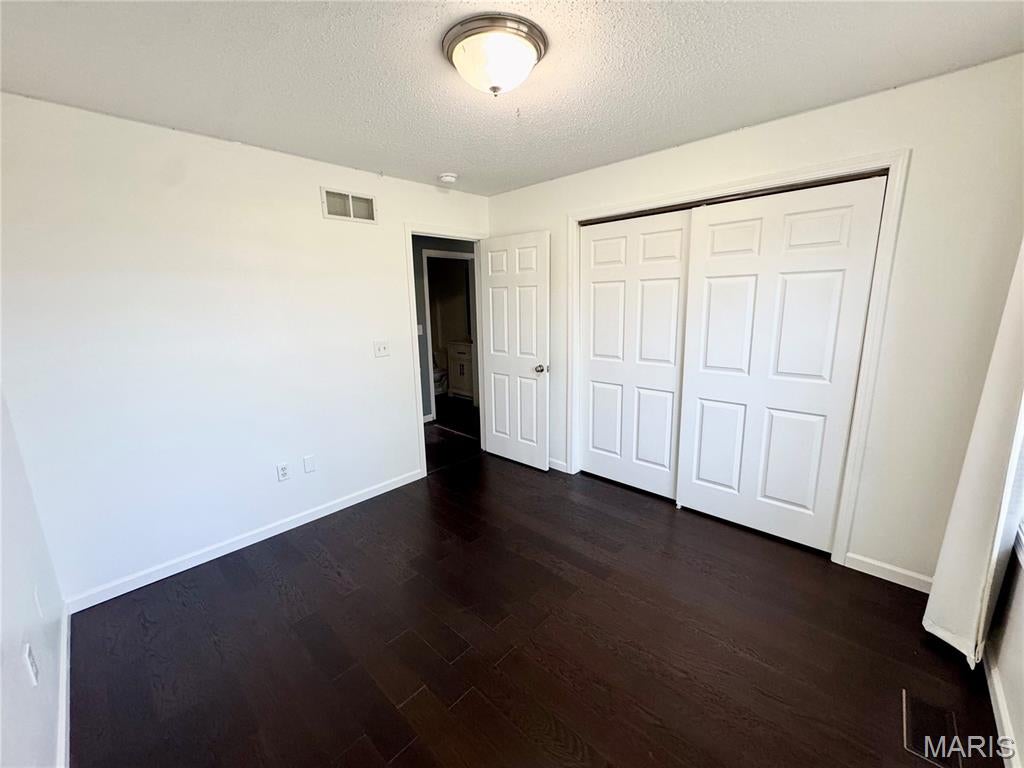 Steelecrest Country Estate Second Add - Residential Lease