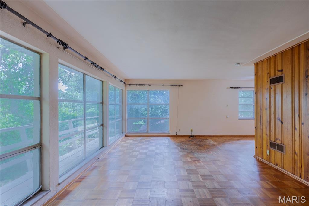 Wilshire Woods - Residential