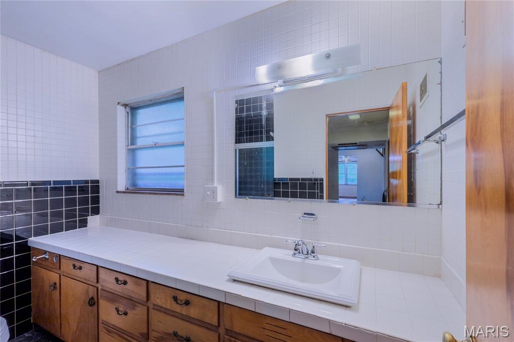 Wilshire Woods - Residential