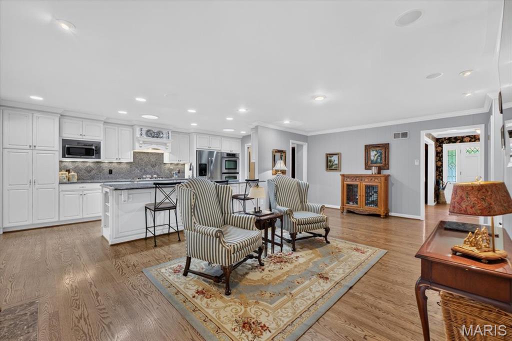 Lindgate Manor South - Residential