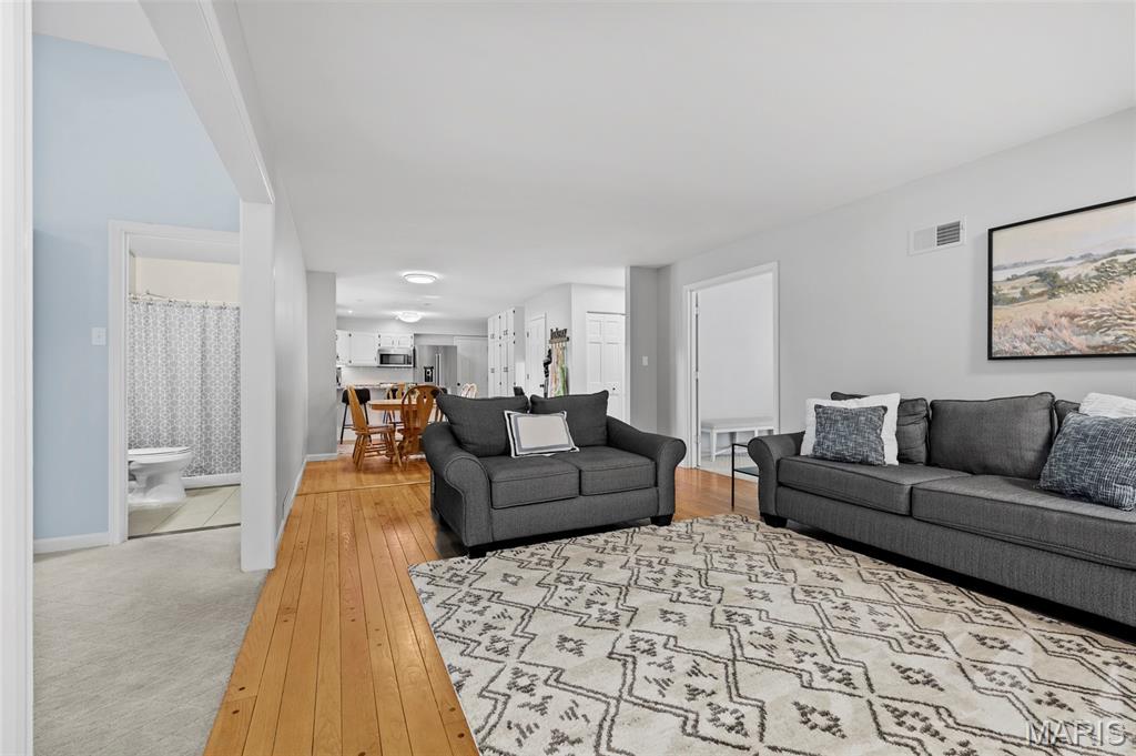 Four Seasons Sec #1 - Residential