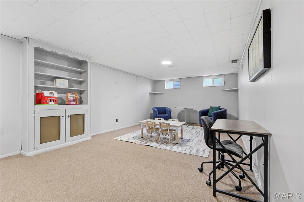 Four Seasons Sec #1 - Residential