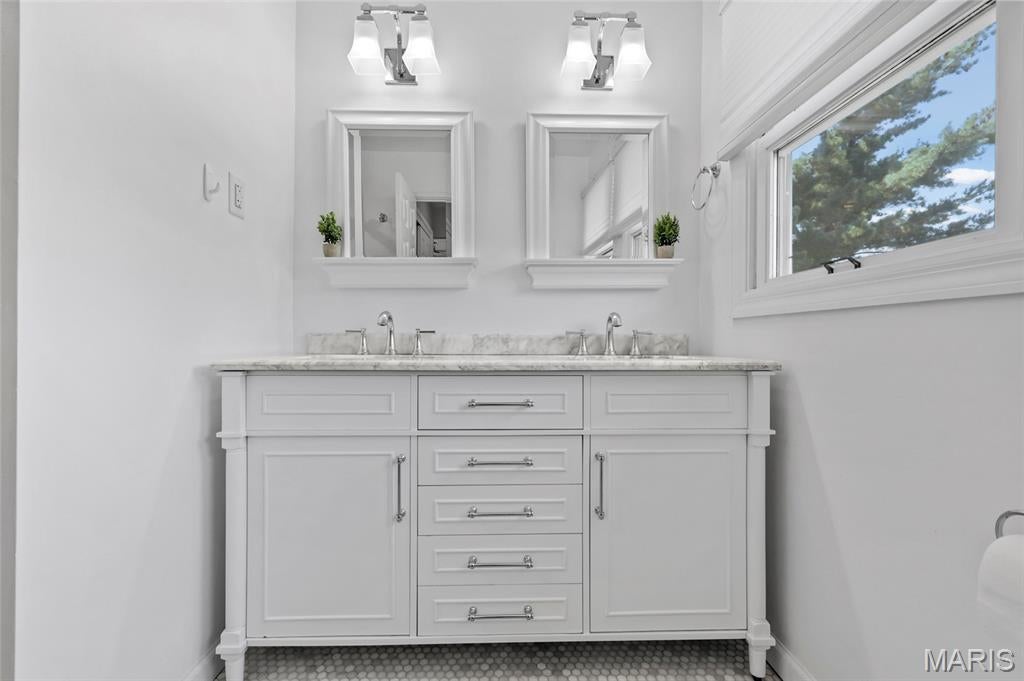 Four Seasons Sec #1 - Residential