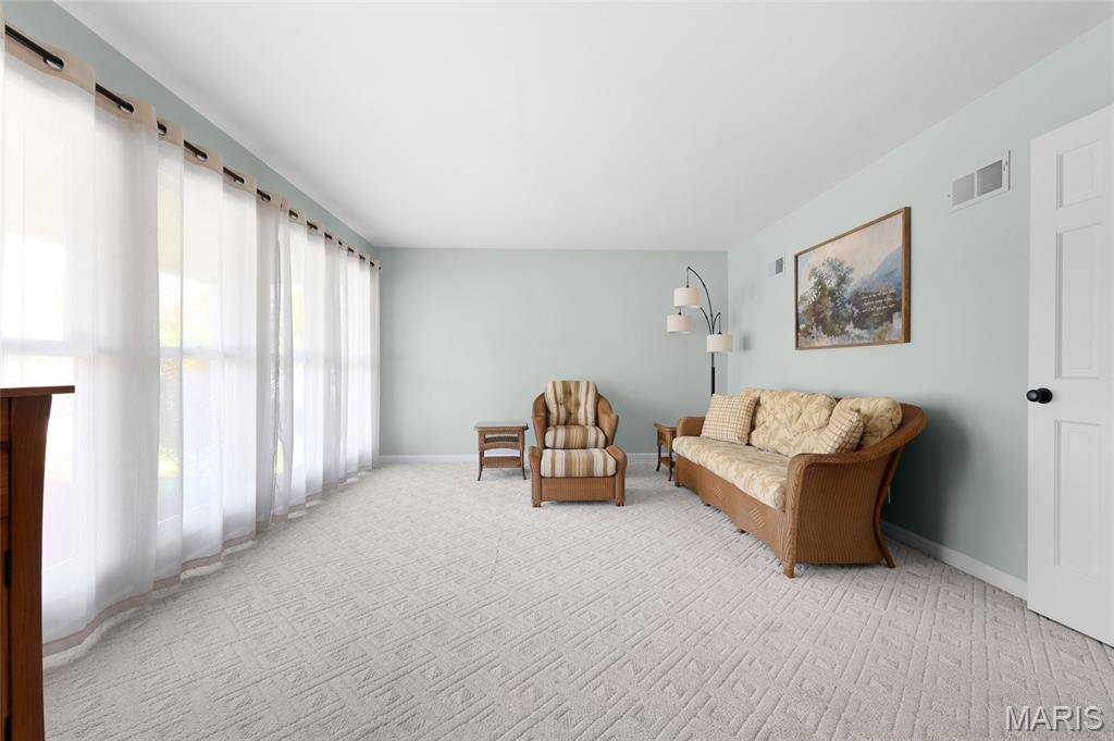 Four Seasons Sec #1 - Residential