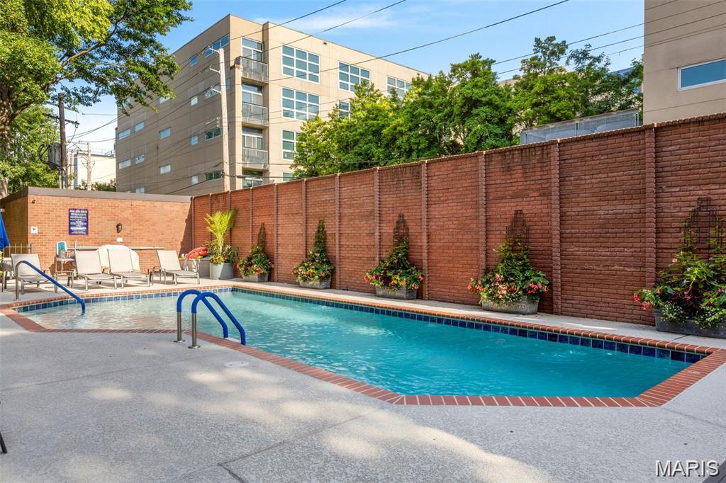Wexford Condo Ph 03 - Residential