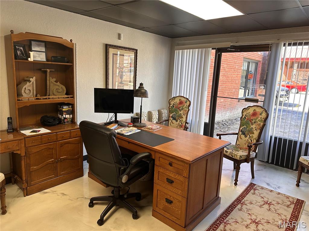 Spring Creek - Commercial Sale
