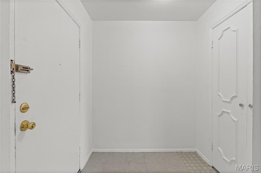 Paddock Forest Condo - Residential