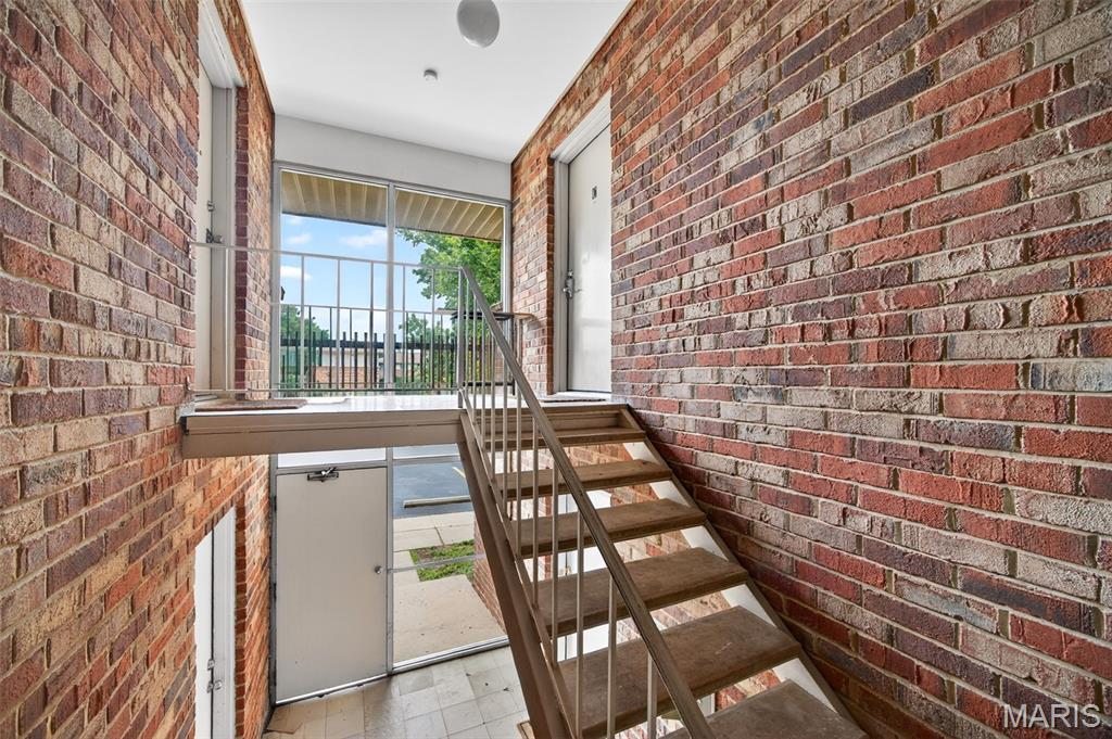 Carrollton Apts Unit 1 Condo - Residential