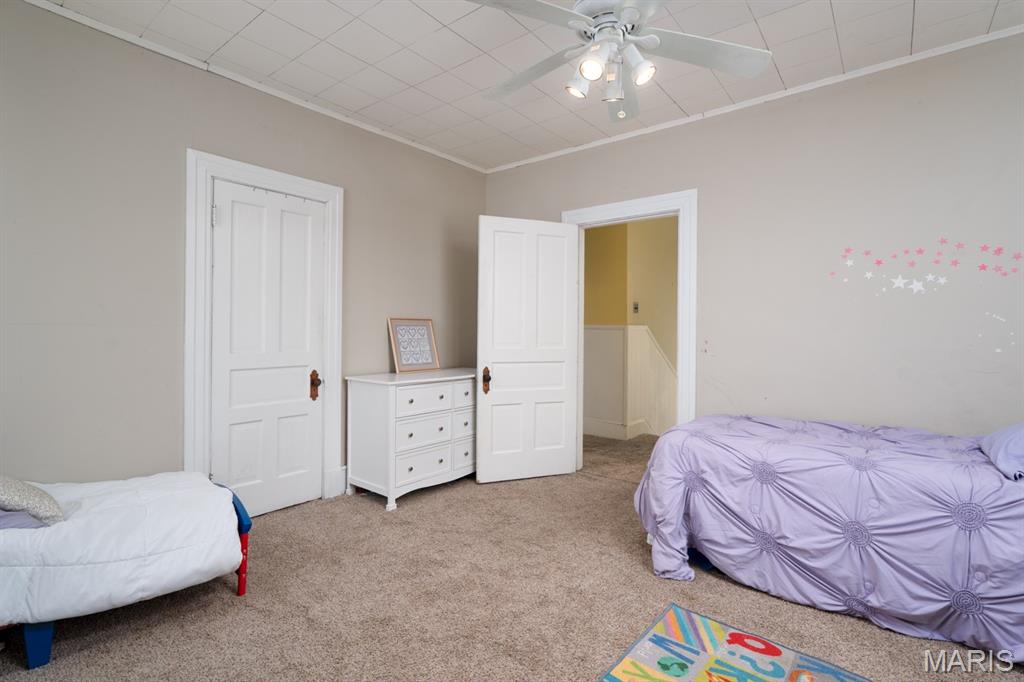 Sur 2476 Township 46 R 6 - Residential
