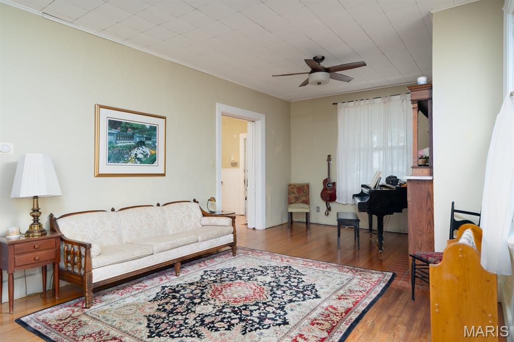 Sur 2476 Township 46 R 6 - Residential