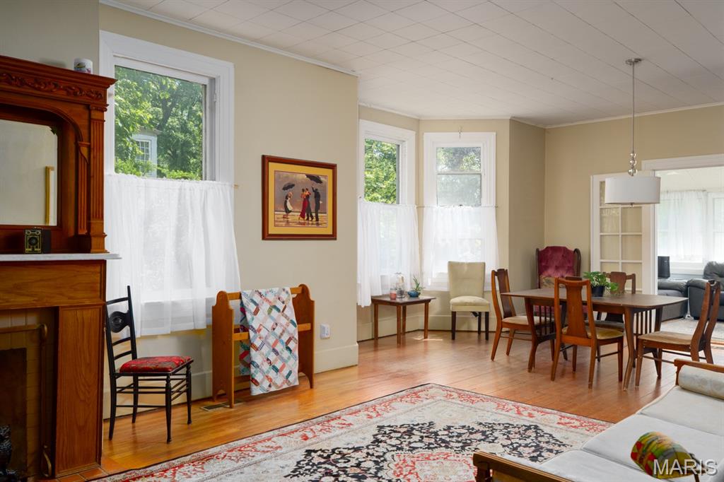 Sur 2476 Township 46 R 6 - Residential