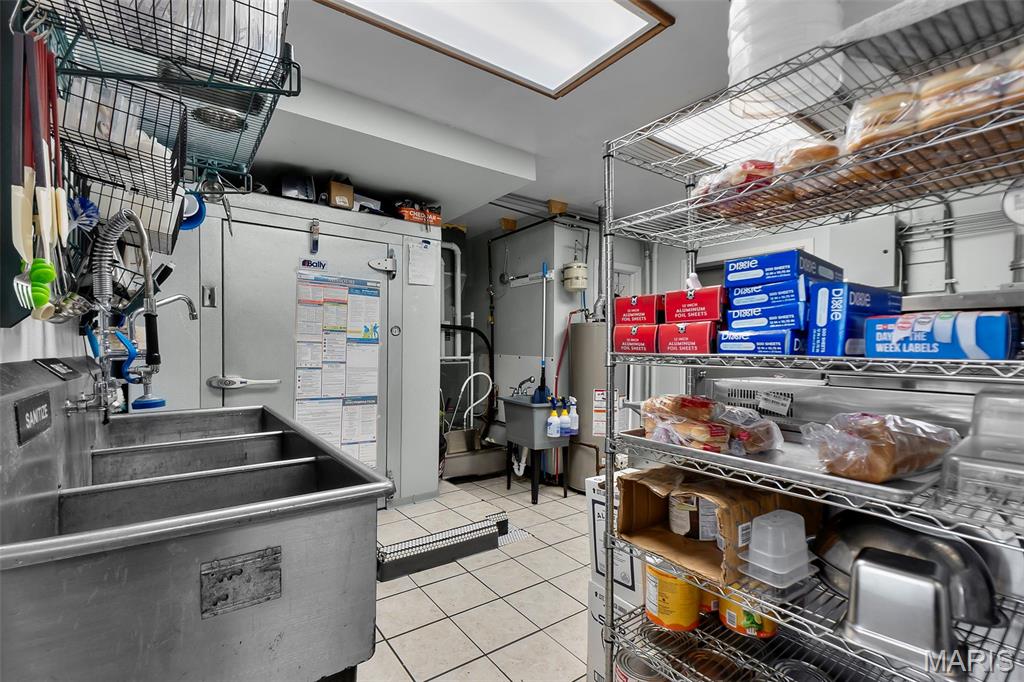none - Commercial Sale