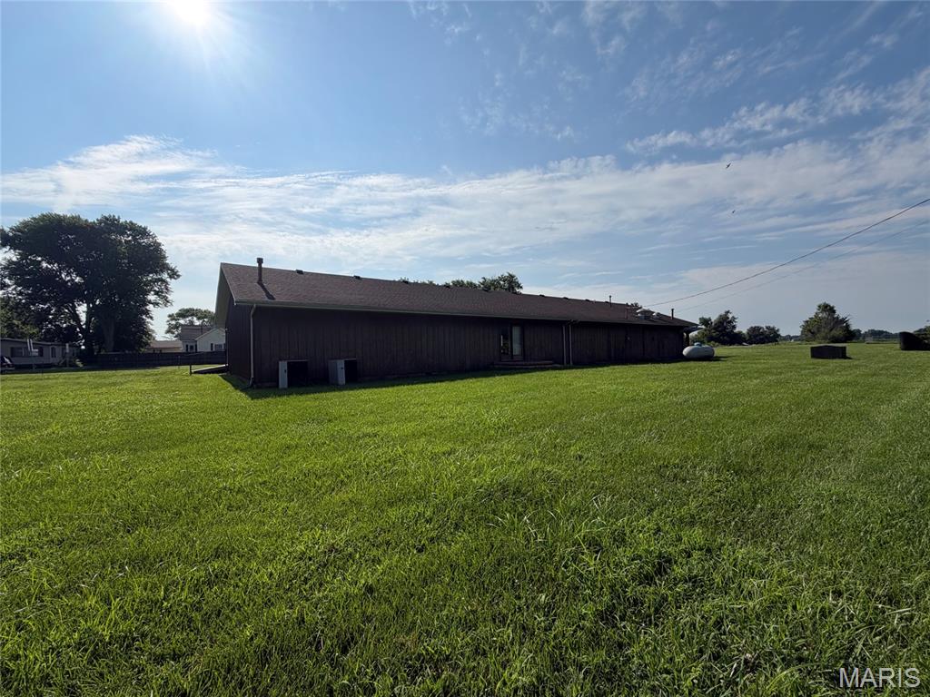 Not in a subdivision - Commercial Lease