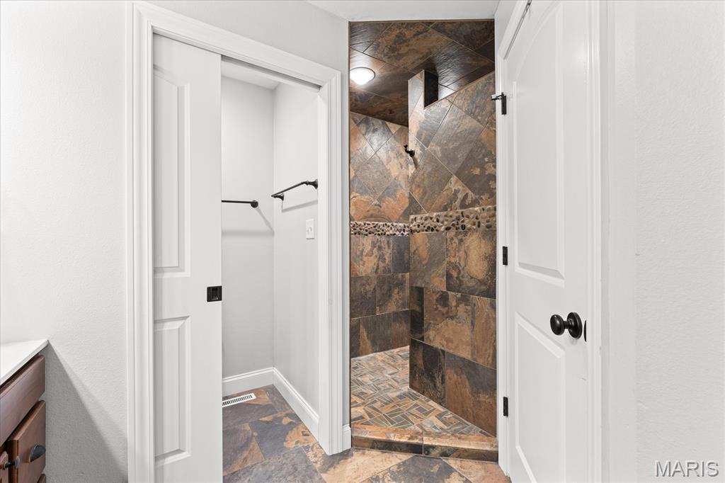 Meadowbrook 7th Add - Residential