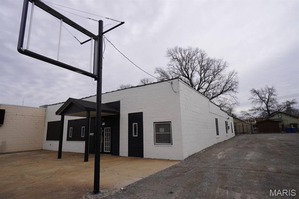 Granite City - Commercial Sale