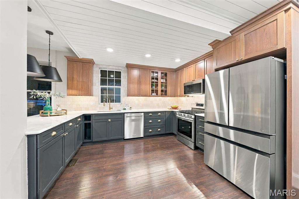 Shaw Town Home 01 - Residential