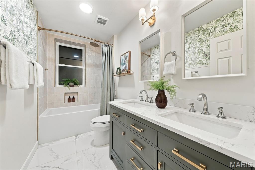 Shaw Town Home 01 - Residential