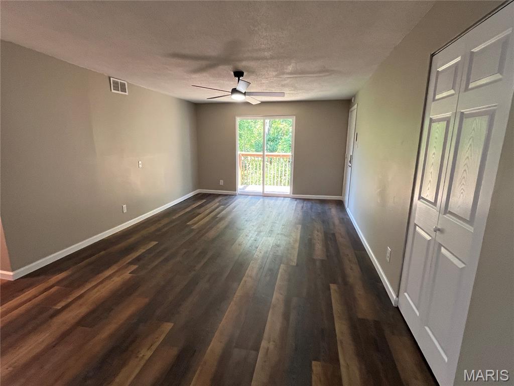 Oakville Commons Condo - Residential