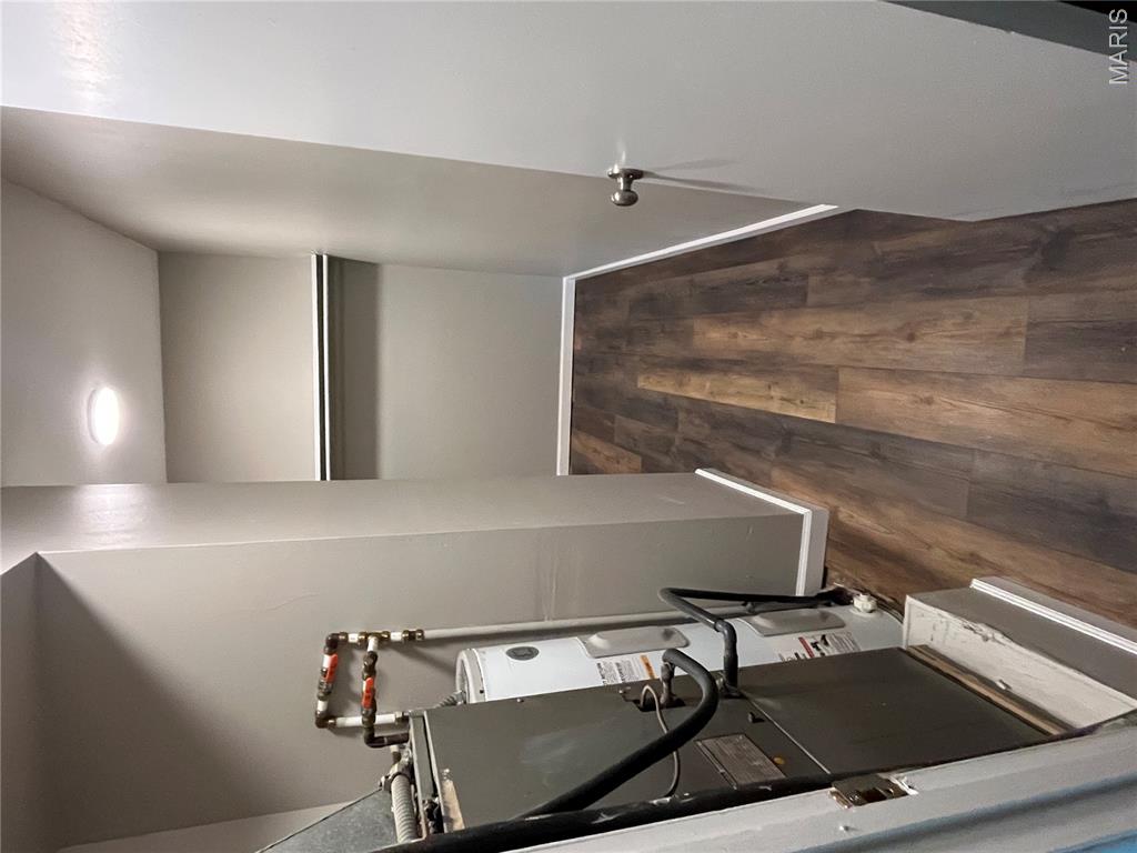 Oakville Commons Condo - Residential