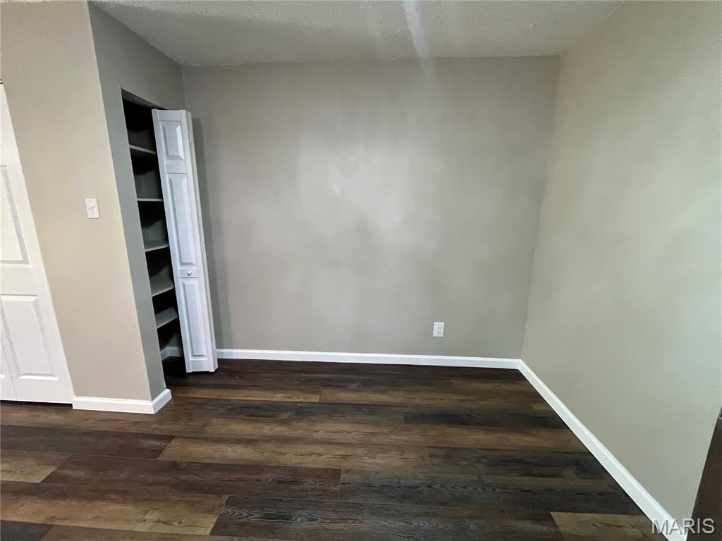 Oakville Commons Condo - Residential