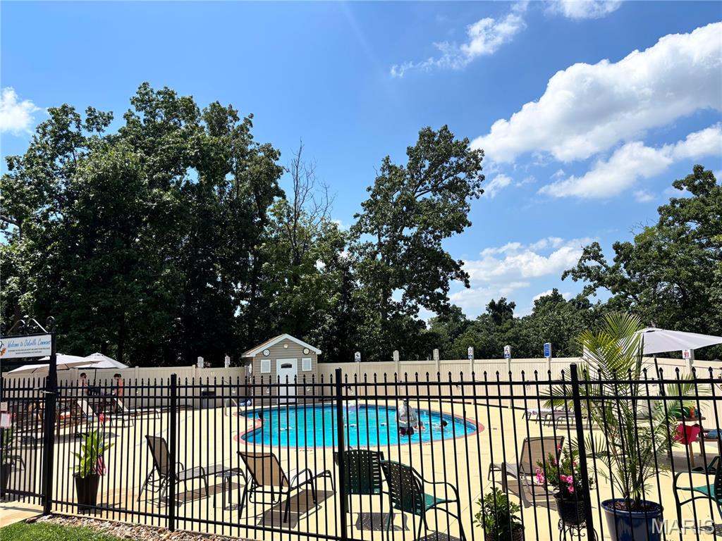 Oakville Commons Condo - Residential