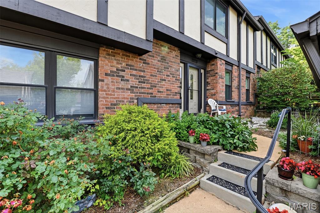 Royal Pines 2 Condo Tenth - Residential