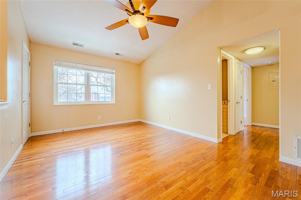 Brentwood Forest Condo Ph Six - Residential