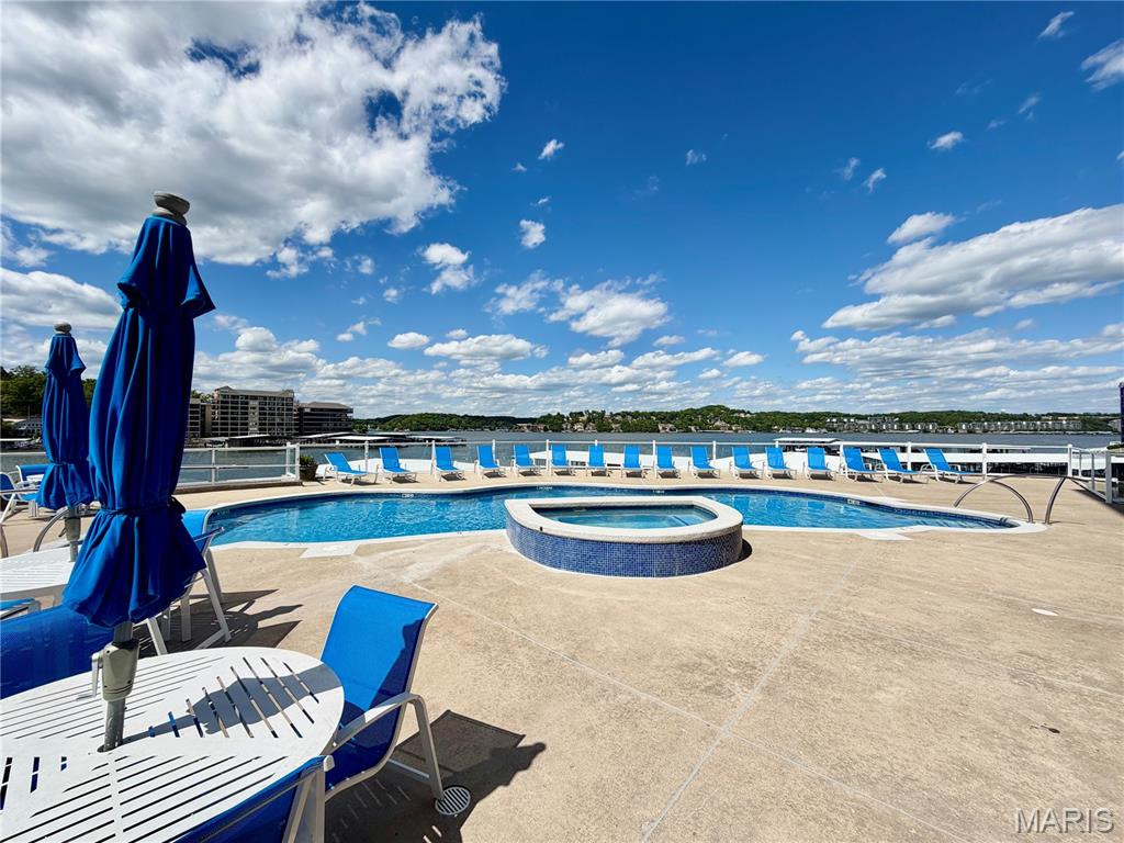 Monarch Cove Condo - Residential