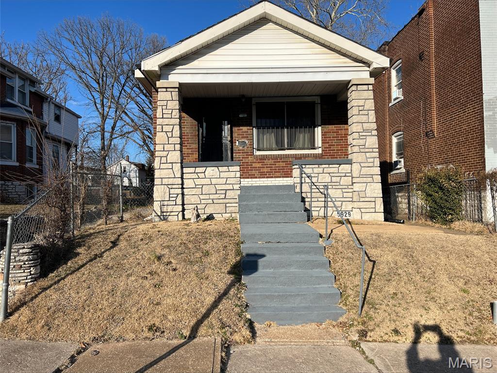 West Walnut Park Add - Residential
