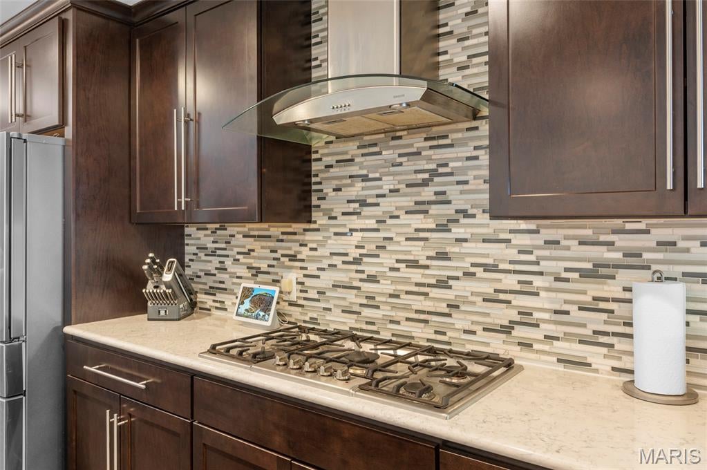 Windsor Place #4 - Residential
