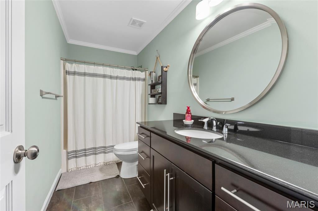 Windsor Place #4 - Residential